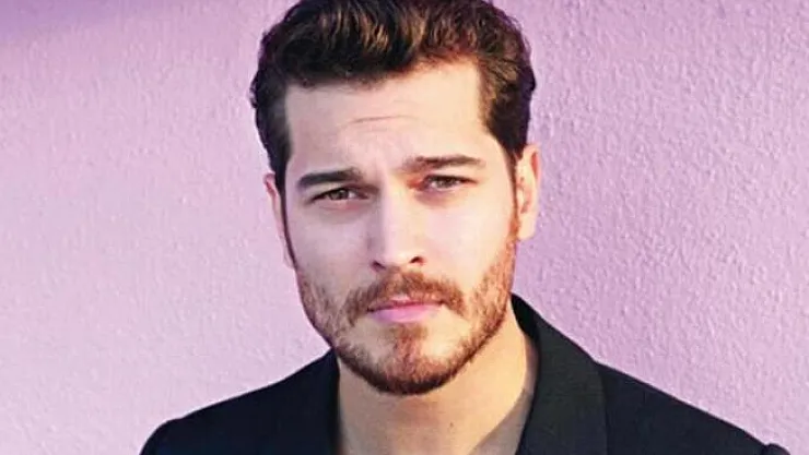 Çağatay Ulusoy'un son hali herkesi şaşırttı! İmaj değiştirdi!
