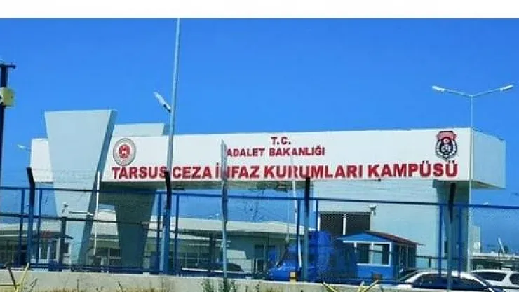 Ceza evinde yangın çıktı: Çok sayıda kişi hastanelik oldu!