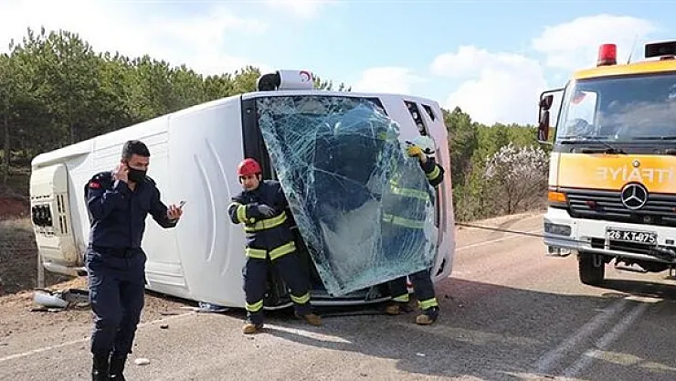 Cezaevi Nakil Aracı Devrildi: Çok Sayıda Yaralı Var!