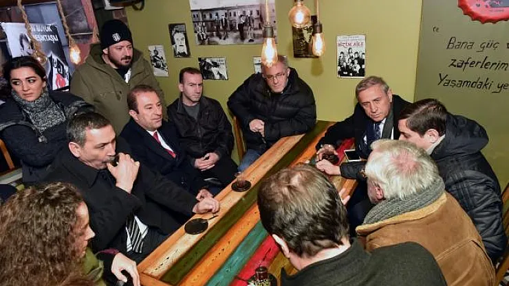 CHP Yıldırım Kaya, Beşiktaş Çarşı taraftar gurubunu ziyaret etti