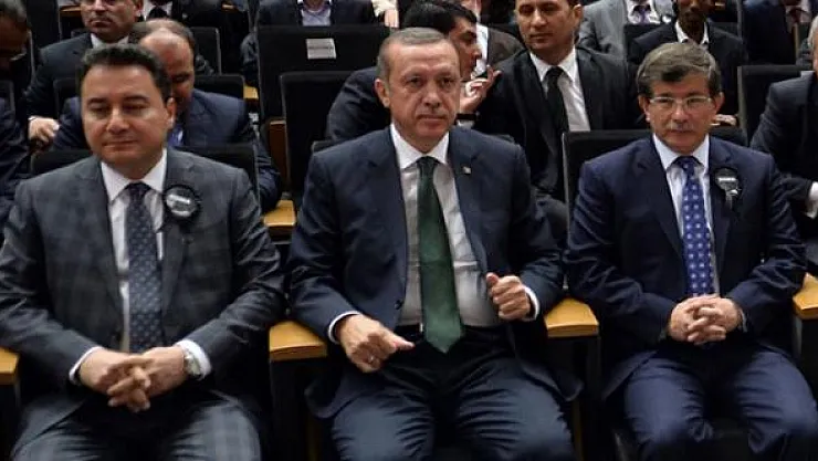 Cumhurbaşkanı Erdoğan ile Davutoğlu arasında kavga kızışıyor!