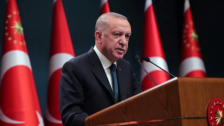 Cumhurbaşkanı Erdoğan peş peşe müjdeleri sıraladı! Asgari ücret detayı dikkat çekti: İşte tüm detaylar