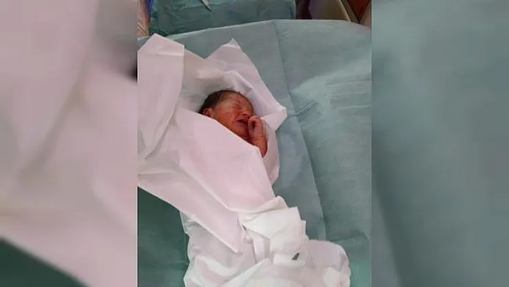 Çuval içerisinde yeni doğmuş bebek bulundu