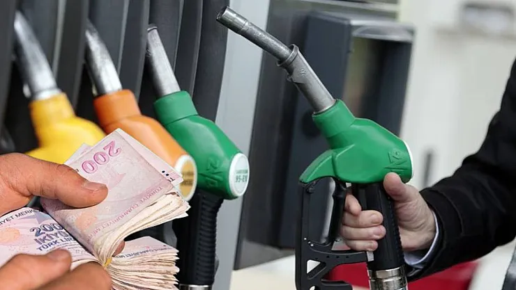 Dalgalı akaryakıt fiyatlarında son durum! Araç sahipleri müjde!  Benzin için 48 kuruşluk indirim yolda!