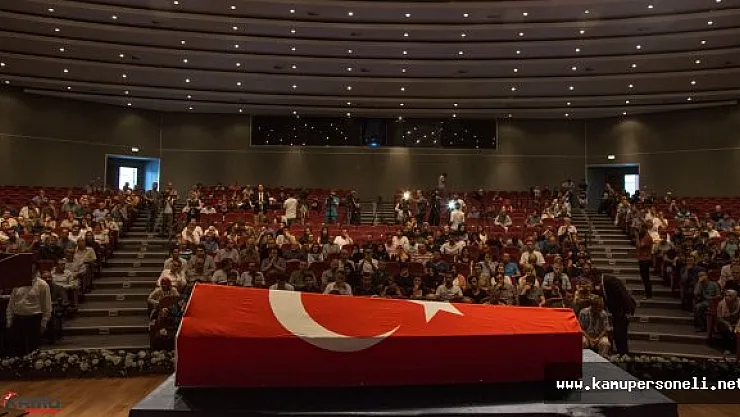 Darbe Girişimi Olaylarında Şehit Düşenler Son Yolculuklarına Uğurlanıyor