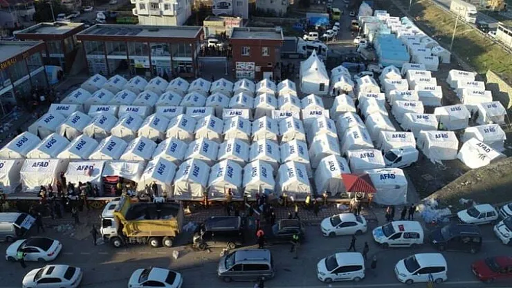 Deprem bölgesindeki vatandaşlar dikkat! 80 bin vatandaş için çadır ve konteyner mahallesi kurulacak!