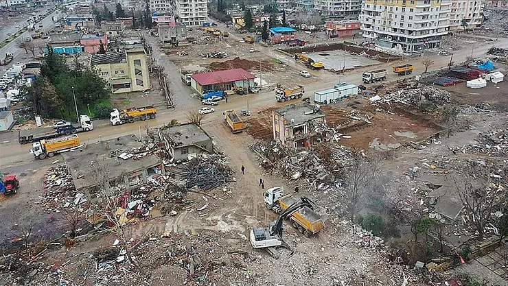 Deprem Konut İhaleleri Yandaşlara Peşkeş mi Çekiliyor!