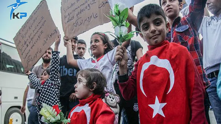 Devlet Suriye'li Mültecilere Maaş Veriyor Mu?