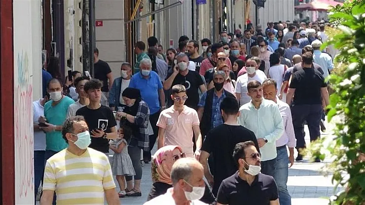 Dikkat çeken Koronavirüs açıklaması: Yeni varyantlar çıkmazsa...