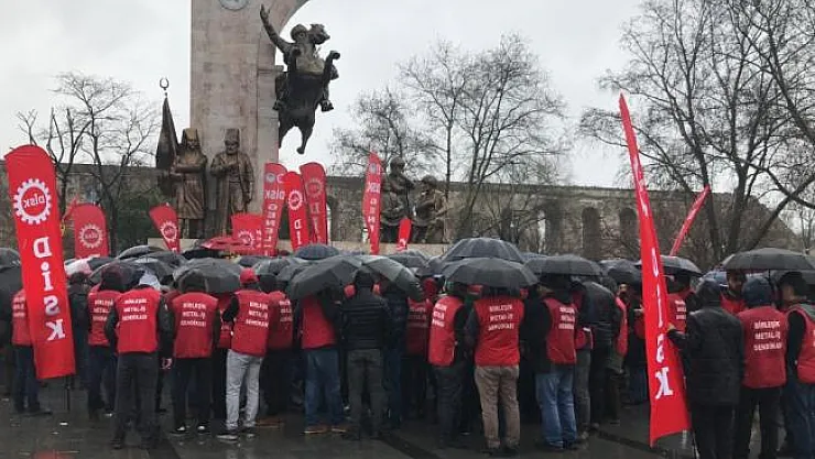 DİSK'in kuruluşunun 52. yılı kutlandı