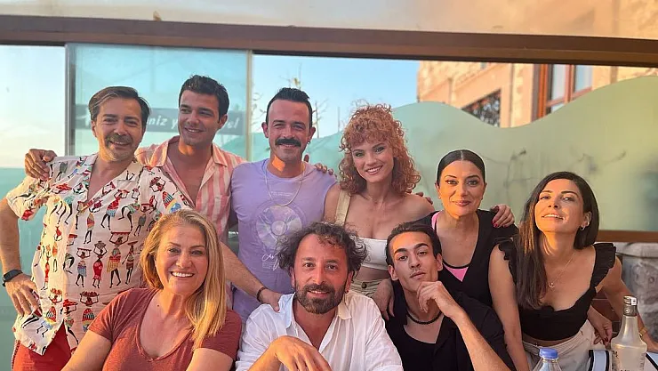 Dizi Seti Yeni Aşka Ev Sahipliği Yaptı! Önce Dizide Sonra Aşklarında Başrolü Aldılar!