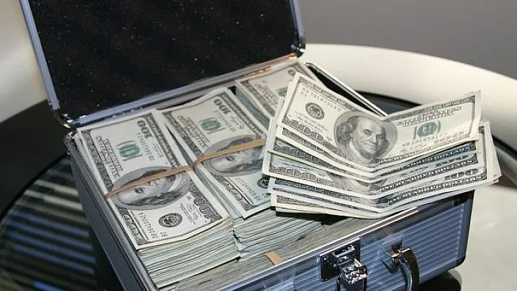 Döviz bugün ne kadar? 300 dolar ne kadar eder?