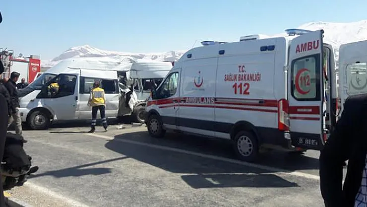 E-5'te Trafik Kazası! 2 Polis Memuru Yaralandı