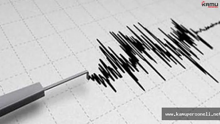 Ege Denizi'ndeki Deprem Vatandaşları Sokağa Döktü !