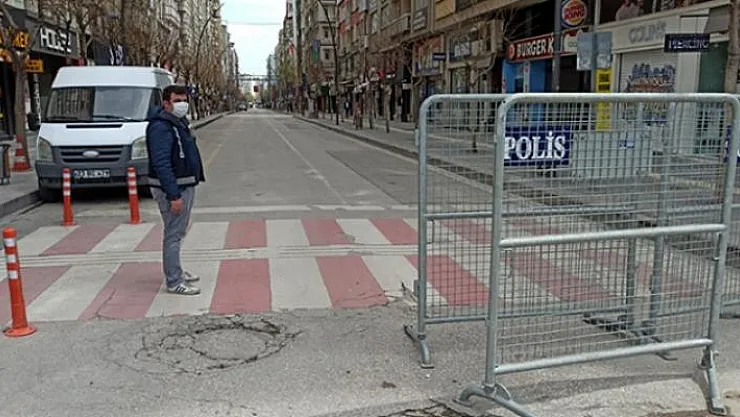 Elazığ'da sokağa çıkma yasağına uymayan 126 kişiye 49 bin 392 lira TL para cezası kesildi!