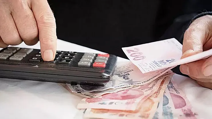 Emekli maaşları tehlikede! Uzman isim açıkladı: Zam alamayabilirler