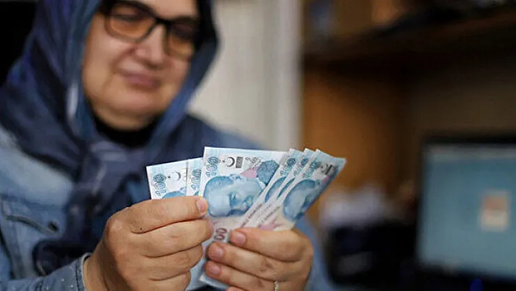 Emekli maaşlarına görülmemiş zam yapılıyor! Emekli maaş zammı az önce belli oldu: Tarihi zam açıklandı