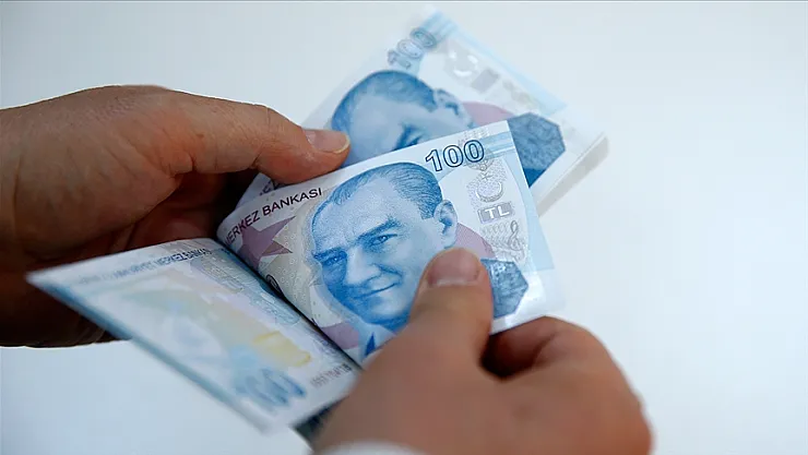 Emeklilerin beklediği ek ödemeler az önce başladı! Emeklilere 4.000 TL nakit veriliyor: Banka hesaplarına yatıyor