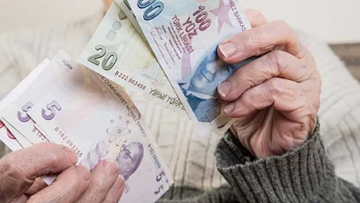 Emeklilikte Yaşa Takılanlar (EYT) Hakkında Son Durum Ne? Merakla Bekleniyor