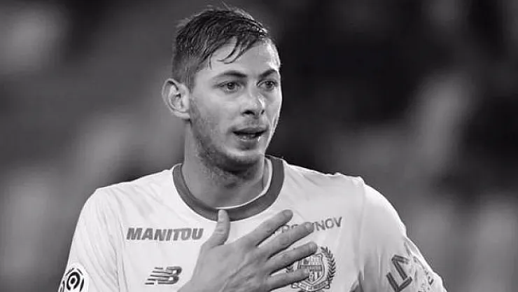 Emiliano Sala'nın Uçağının Enkazından Parçalar Bulundu!