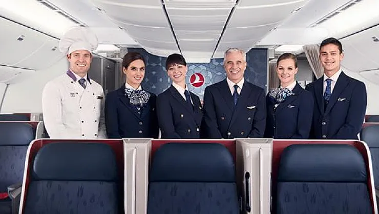 En az lise mezunu, 5 bin lira maaşla personel alımı yapılacağı duyuruldu! THY kabin memuru başvuru şartları neler?