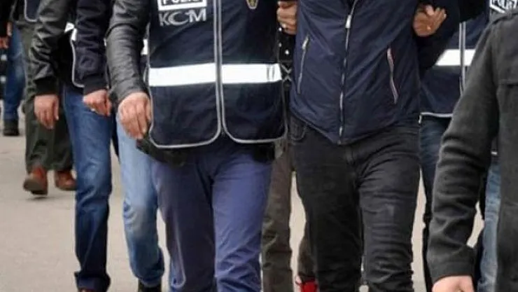 Eskişehir 6. İcra Müdürü ve Kardeşi 'zimmetine para geçirdiği' iddiasıyla gözaltına alındı
