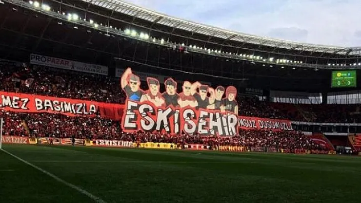 Eskişehirspor'dan acı haber! Genç futbolcu hayatını kaybetti