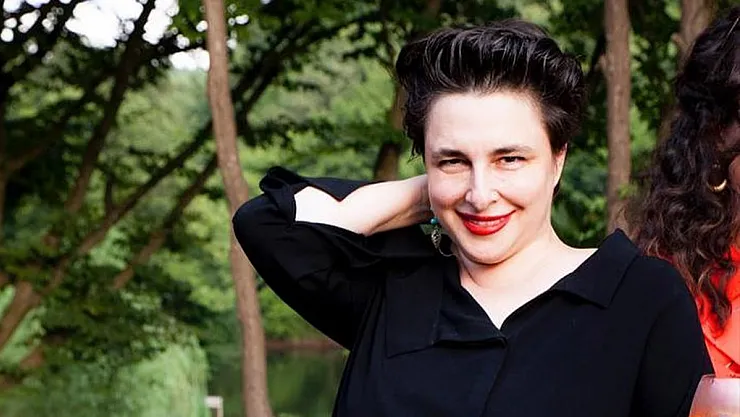 Esra Dermancıoğlu estetik yaptıranları tiye aldı, estetikleriyle ünlü Seda Sayan'dan yorum gecikmedi!