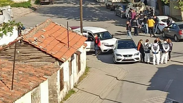 Evinde uyuşturucuyla yakalanan adamdan şoke eden savunma! "Çocuğa içiriyoruz!"