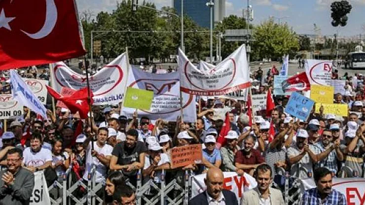 EYT Son Dakika: Emeklilikte Yaşa Takılanlardan Flaş AK Parti Hamlesi