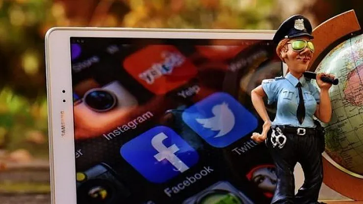 Facebook artık o paylaşımları yasakladığını açıkladı