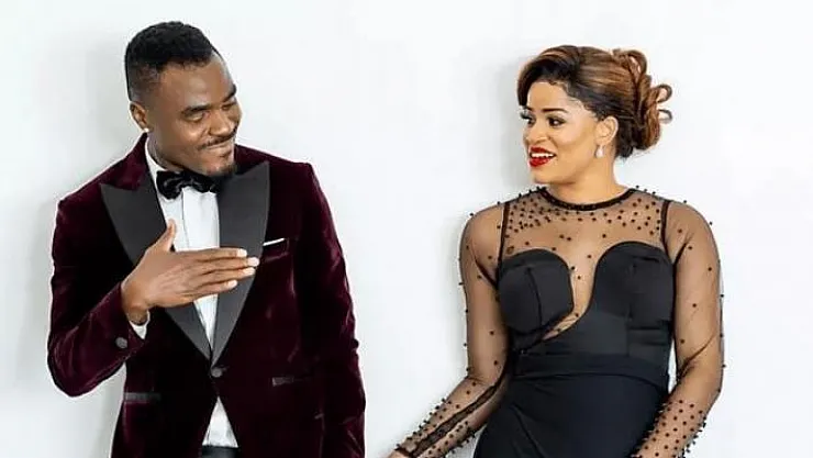 Fenerbahçe'nin eski futbolcusu Emmanuel hastane açıyor