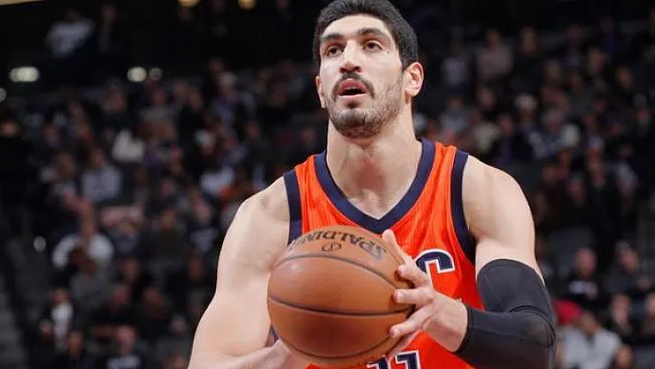 FETÖ Firarisi Enes Kanter'in New York Knicks Basketbol Takımından Kovulduğu İddia Edildi!