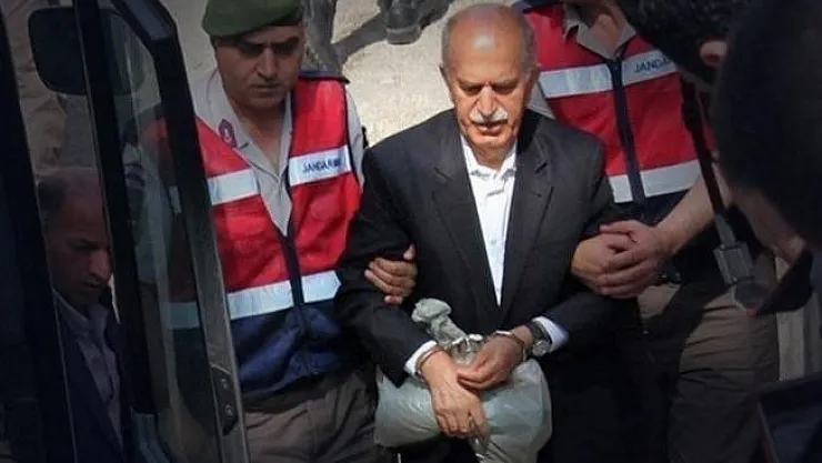 FETÖ'den tutuklu eski Bursa Valisi Konuştu- FETÖ örgütünün elebaşılarının hepsi kaçtı