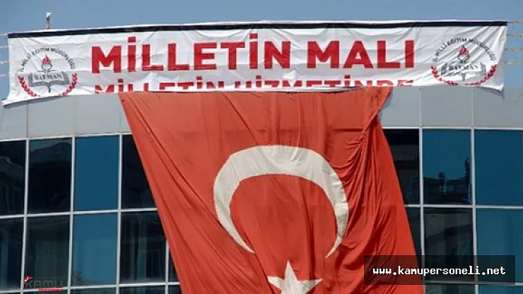 FETÖ'nün Kapatılan Okuluna &quotBu bina artık milletin malıdır" Yazılı Afiş Asıldı