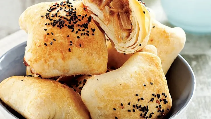 Gelinim Mutfakta karamelli börek tarifi! Bu lezzet damağınızda kalacak! Karamelli börek tarifi ve malzemeleri