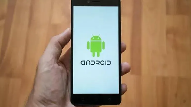 Google Milyonlarca Telefon Kullanıcısını Uyardı! Risk Altında Olabilirsiniz