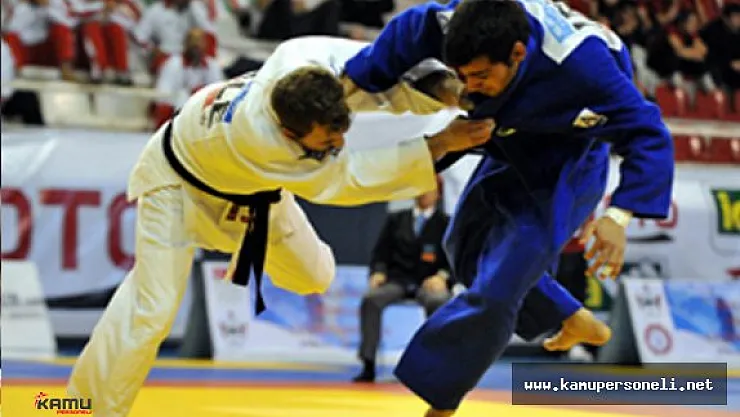 Görme Engelli Kadın Judo Milli Takımı'nın Kampı Yarın Sona Eriyor