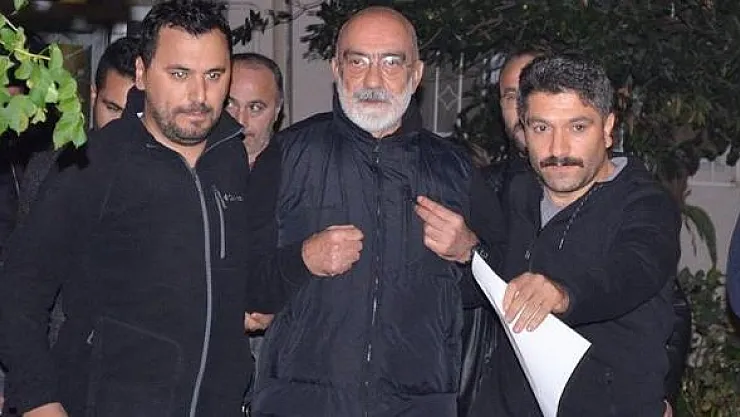 Gözaltına alınan Ahmet Altan yeniden tutuklandı!