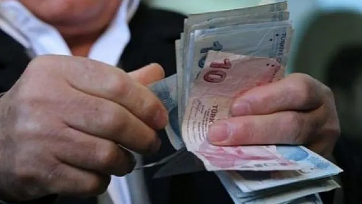 Gözler Meclis'e çevrildi: Emekli maaşlarına ek 650 TL zam yapılacak!