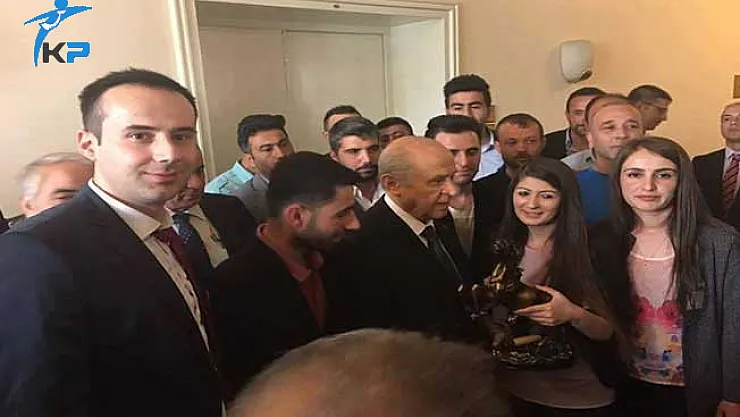 GTHB İçin Atama Bekleyenler Devlet Bahçeli'den Destek İstedi