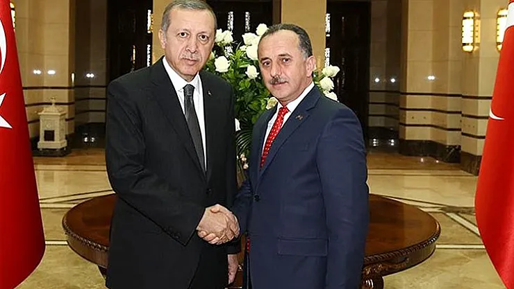Haber bu sabah geldi: Belediye başkanı istifa etti!
