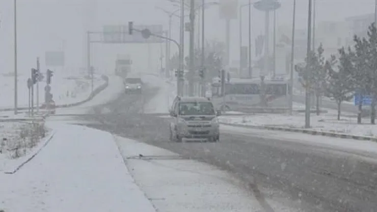 Hava Şartları Kötüleşiyor ! Eksi 9 Derece Görüldü