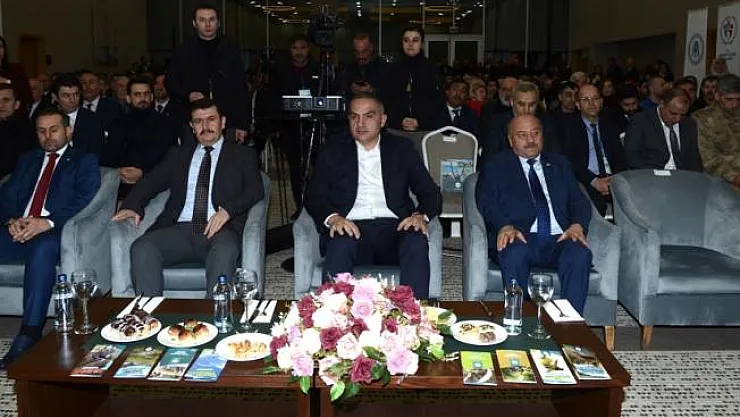 'Hedefimizi 70 milyon turist ve 70 milyar dolar olarak yeniledik'