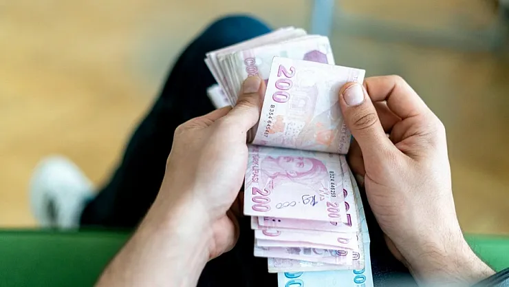 Hesabınızı kontrol edin! Emekli Memur maaş farkı hesaplara bugün yatacak!