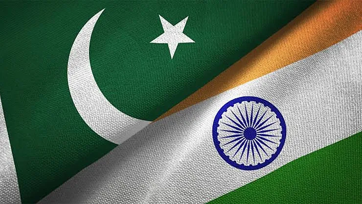 Hindistan-Pakistan Gerilimi Savaşa Dönüştü: Füze Saldırılarıyla Sıcak Çatışma Başladı