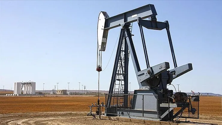 Hindistan'ın Petrol Talebindeki Yavaşlama Fiyatlara Yansıyor