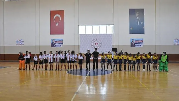 Hokey Anadolu Yıldızlar Ligi