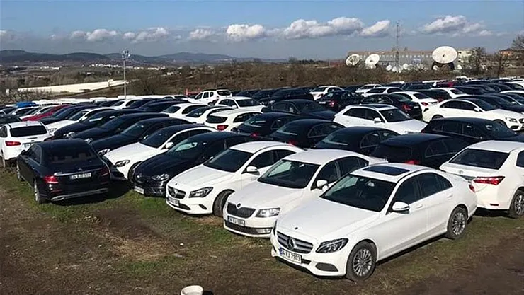 İcra Dairesi Satılık Araç İlanı Verdi!