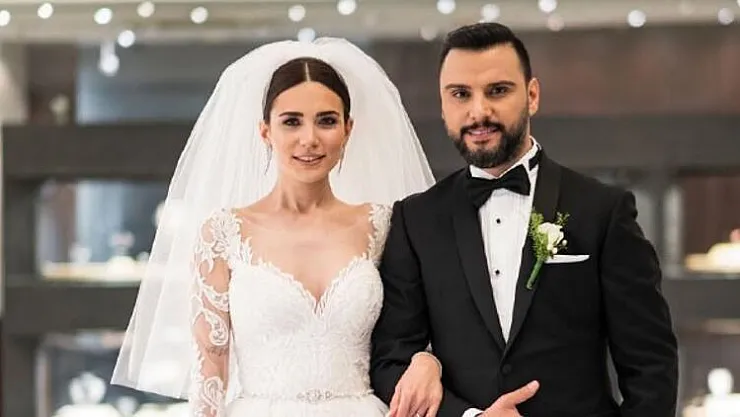 İddialar Doğru Çıktı! Ünlü Çiftin Evliliği Kısa Sürdü!